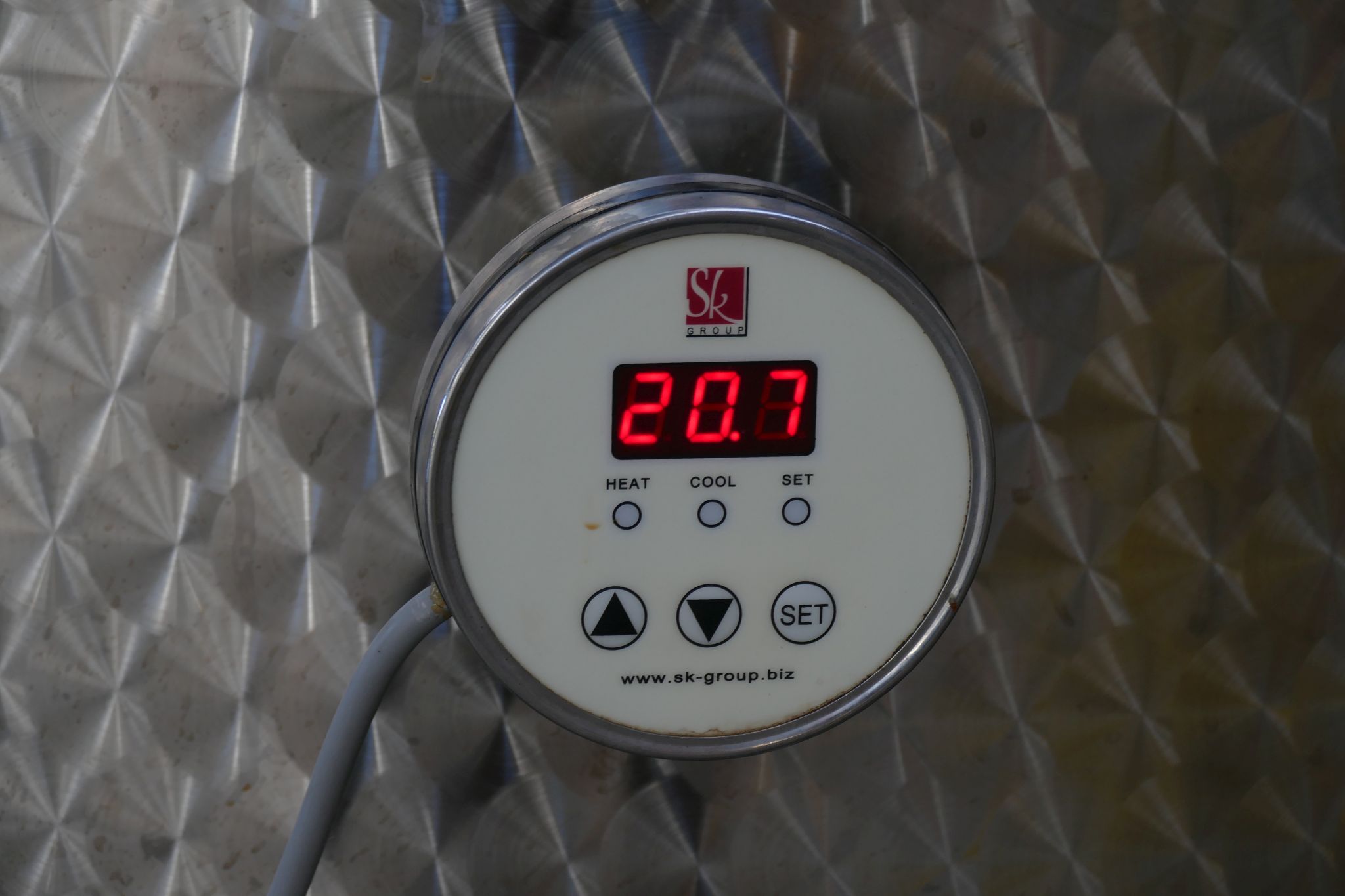 temperatuur van wijn in een tank